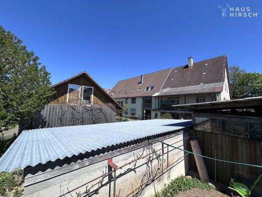 Haus Rückseite mit Schuppen