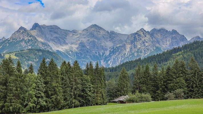 KITZIMMO-Freizeitwohnsitz in Ruhelage mit traumhaftem Ausblick kaufen - Immobilien Fieberbrunn.