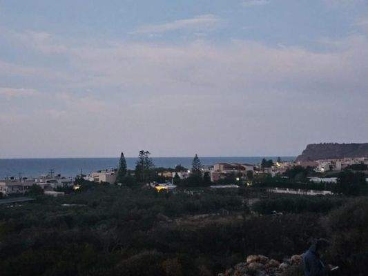 Kreta, Sisi: Gruppe benachbarter Grundstücke mit Meerblick zu verkaufen