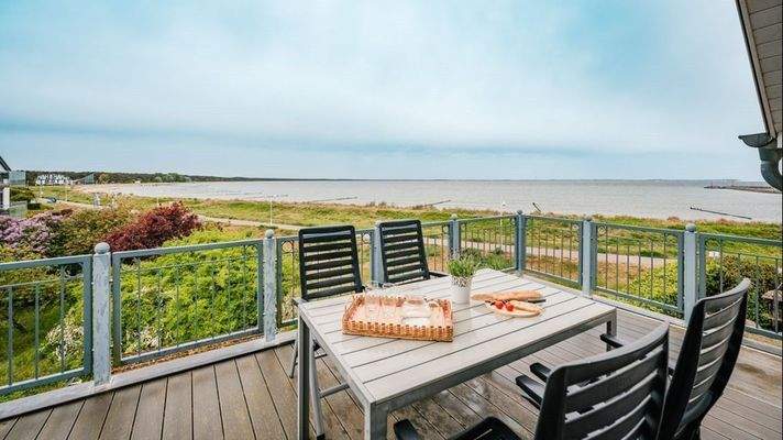 Balkon mit Meerblick