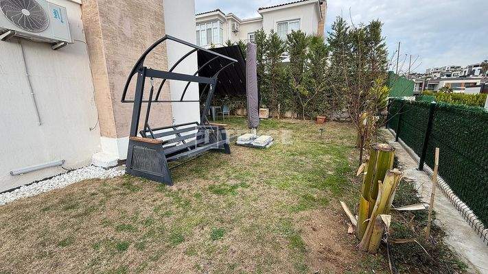 New Villa with Garden and Pool in Kuşadası Near Daily Amenities