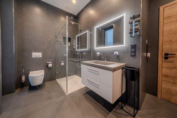 DI - Forbes Global Properties