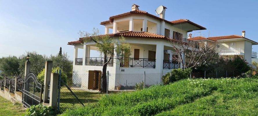 96fc3d91-80a6-4e79-bad2-835a7251a6c5