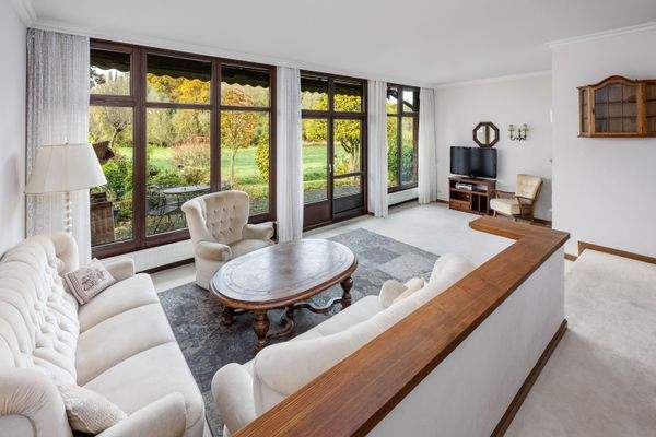 Blick in den Wohnbereich.jpg