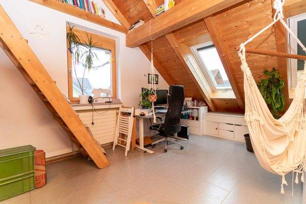 Kinderzimmer (Dachgeschoss)
