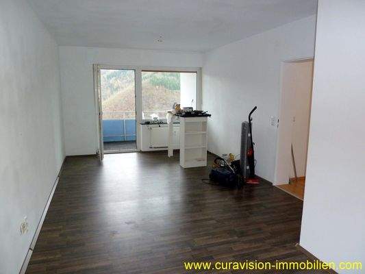 Wohnzimmer 2. Ansicht.JPG