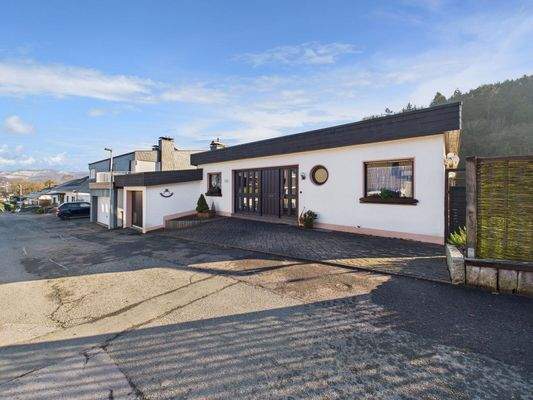 CAM02797G0-PR0098-STILL005