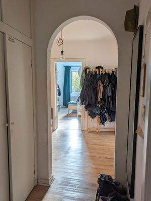 Flur mit Einbauschrank