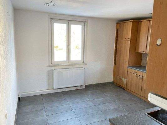 Esszimmer/Küche mit Einbauküche