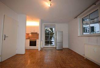 Wohnbereich - Kleine gemütliche 2 Zimmer Wohnung mit Garten und PKW-Stellplatz Miete Aigen Salzburg