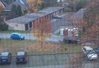 Garagenzeilen aus den MFHs gesehen