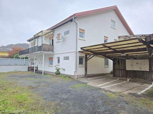 Hausansicht, Carport