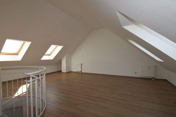 Studio (Dachgeschoss 2)