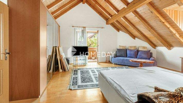 1. OG Elternschlafzimmer 1