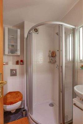 Bad mit Dusche 1,5 OG