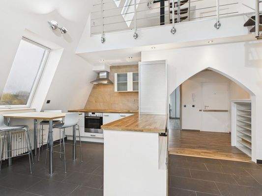 Einbauküche mit neuen Fenstern