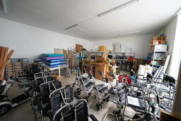 Erdgeschoss - Gewerbeeinheit