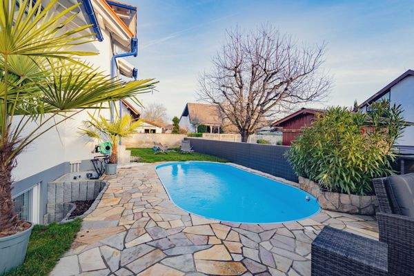 Pool & Terrasse