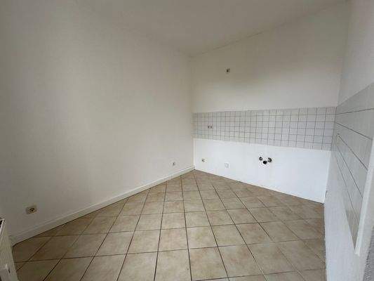 Leere Küche mit Fliesen