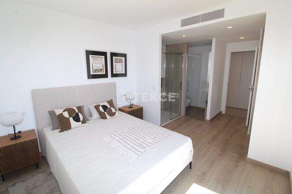 Luxury 4 and 5 Bedroom Villas in Finestrat with Sea Views