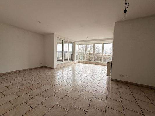 Wohnzimmer mit Loggia