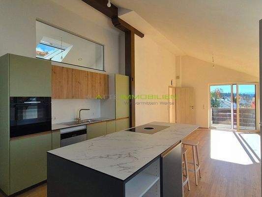DG Wohn-Essküche 04 mit Zugang zum Südbalkon