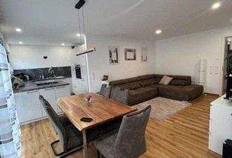 Wohn- und Essbereich mit Küche 