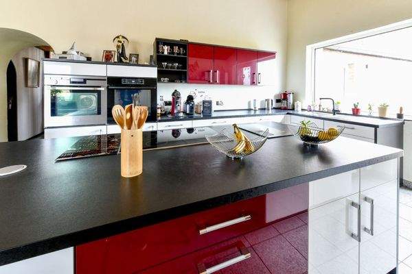 die Küche ist im Kaufpreis enthalten