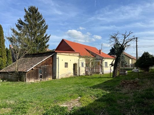 Haus Blick vom Grundstück