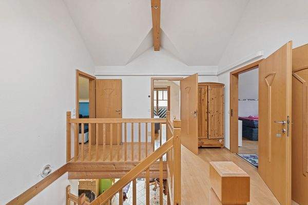 2025-05-23-S01073-037