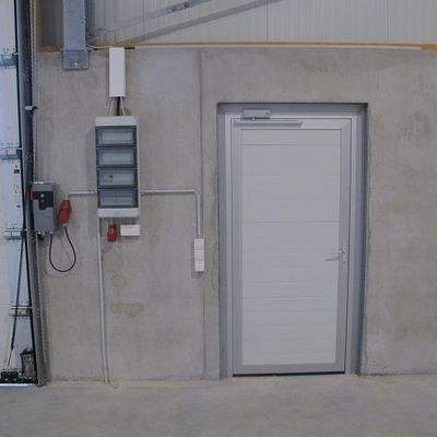 Eingangstür, Stromversorgung, elek. Torantrieb