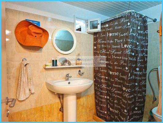 98163f330f0147a8a1b314d0ec61d898-original