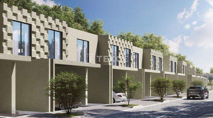 Luxury Houses with 5% Down Payment Opportunity in Sharjah