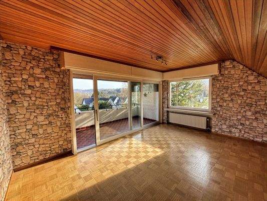 Wohnzimmer DG mit Balkon