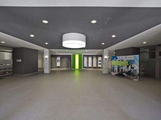 Eingangsbereich Gebäude 