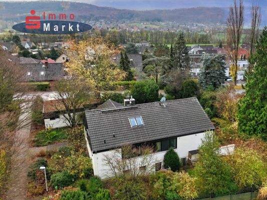 Luftbild mit Aussicht auf das Wiehengebirge