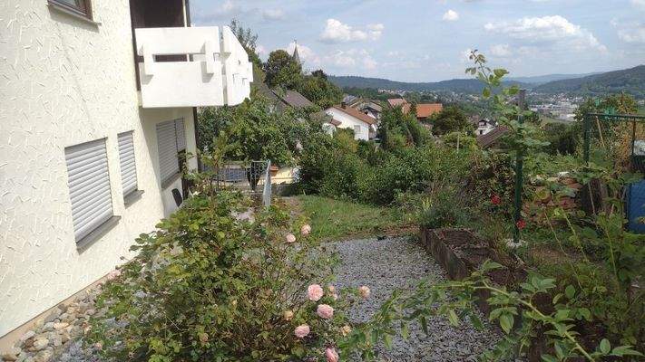 Sicht zur Terrasse im UG