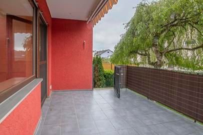 Balkon EG mit Gartenzugang.jpg