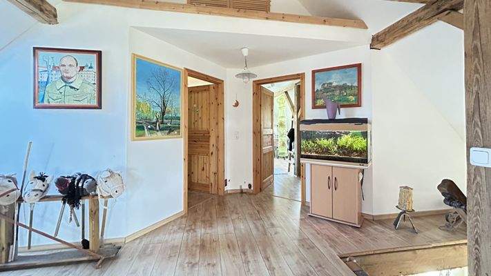 Zugang zu den Zimmern im Dachgeschoss