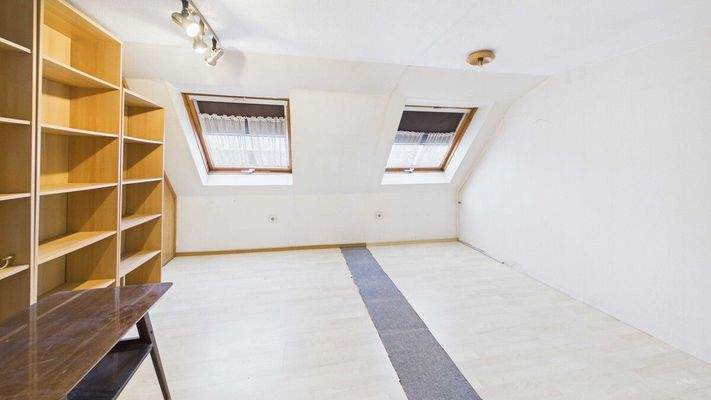 Altbau - DG Kinderzimmer