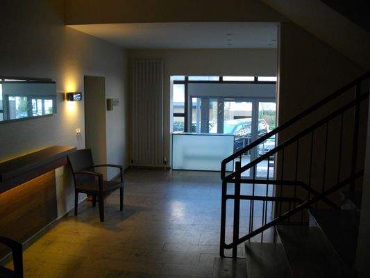 Eingangshalle Humb. 60.JPG