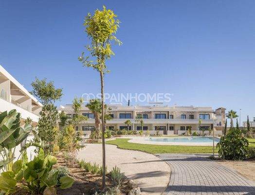 New Apartments in Complex with Swimming Pool in Torrevieja