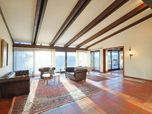 Lichtdurchfluteter und weitläufiger Wohnbereich