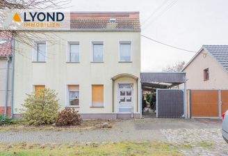 Straßenansicht 1