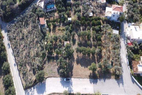 Kreta, Maleme: Grundstück zu verkaufen - nur 5 Minuten zum Sandstrand