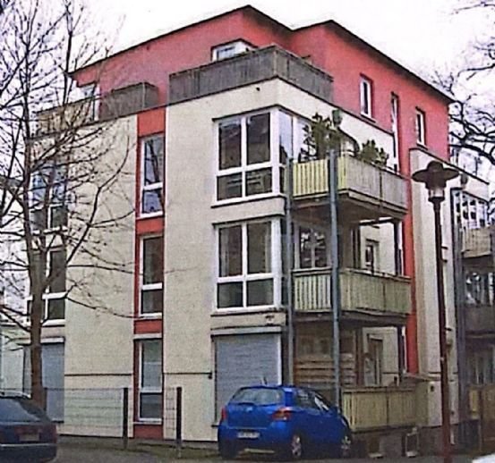 Sehr helle 2 Zimmerwohnung mit EBK und Balkon