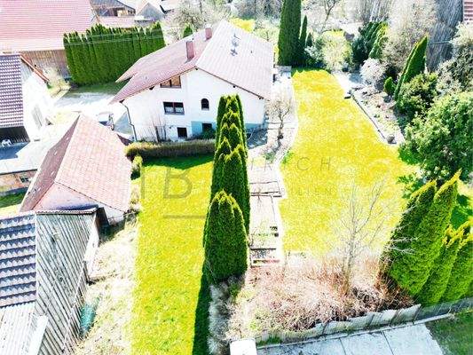 Drohnenansicht Garten