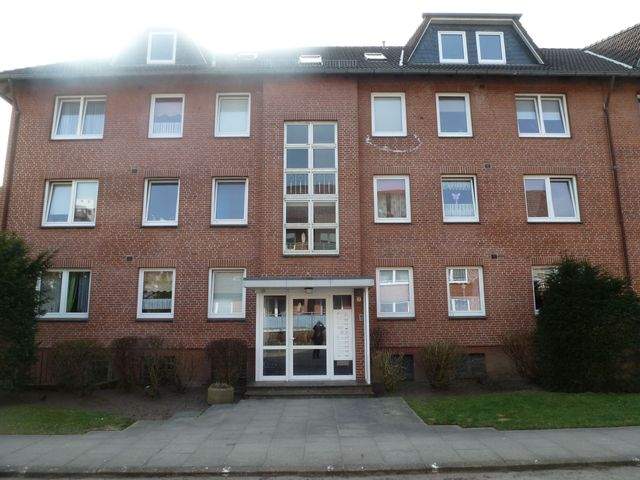 2-Zimmer-Dachgeschoswohnung, Beethovenstraße 27, Flensburg - Photo 2