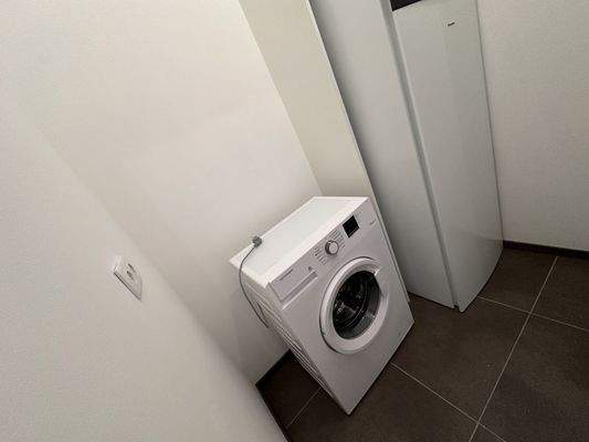 20250325_151821451_iOS