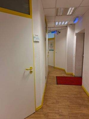 Labore und Behandlungszimmer.jpg